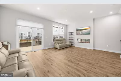 2433 Liberty Loop, Herndon, VA 20171 - Photo 3