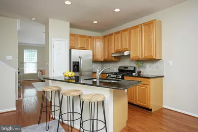 1266 Vintage Place, Reston, VA 20194 - Photo 9