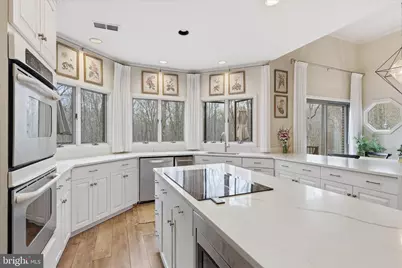 12709 Mill Glen Court, Clifton, VA 20124 - Photo 3