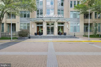 8220 Crestwood Heights Drive #419, McLean, VA 22102 - Photo 3