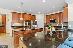 8840 Western Hemlock Way, Lorton, VA 22079 - Photo 3