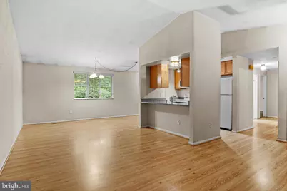 8406 Rainbow Bridge Lane, Springfield, VA 22153 - Photo 5