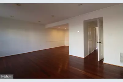 6584 Bermuda Green Court, Alexandria, VA 22312 - Photo 9