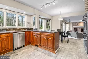 11670 Gilman Ln, Herndon, VA 20170 - Photo 17