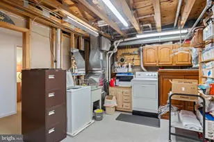 11670 Gilman Ln, Herndon, VA 20170 - Photo 61