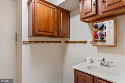 11670 Gilman Lane, Herndon, VA 20170 - Photo 29