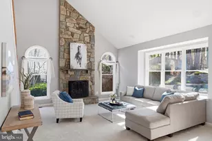 12731 Oak Farms Dr, Herndon, VA 20171 - Photo 9