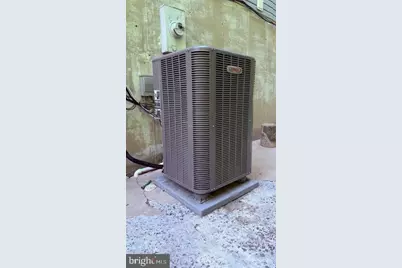 8406 Rainbow Bridge Lane, Springfield, VA 22153 - Photo 7