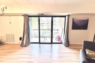 2318 Freetown Ct, Reston, VA 20191 - Photo 5