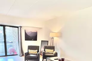 2318 Freetown Ct, Reston, VA 20191 - Photo 3