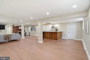 8509 Crestview Dr, Fairfax, VA 22031 - Photo 39