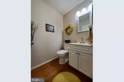 8502 Lakinhurst Lane, Springfield, VA 22152 - Photo 15