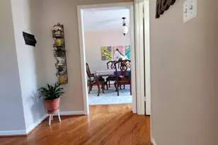 8502 Lakinhurst Ln, Springfield, VA 22152 - Photo 7