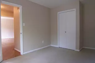 8502 Lakinhurst Ln, Springfield, VA 22152 - Photo 13