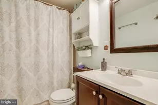 8280 Wold Den Ct, Springfield, VA 22153 - Photo 23