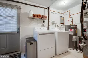 8280 Wold Den Ct, Springfield, VA 22153 - Photo 31