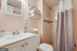 8280 Wold Den Ct, Springfield, VA 22153 - Photo 19