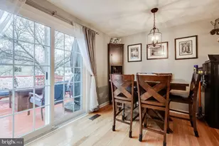 8280 Wold Den Ct, Springfield, VA 22153 - Photo 11