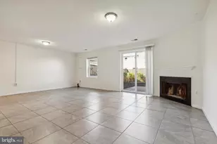 3093 Winter Pine Ct, Fairfax, VA 22031 - Photo 11