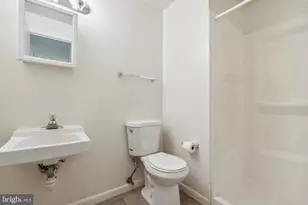 3093 Winter Pine Ct, Fairfax, VA 22031 - Photo 13