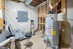 217 Pleasant St SW, Vienna, VA 22180 - Photo 75