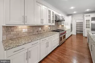 217 Pleasant St SW, Vienna, VA 22180 - Photo 15