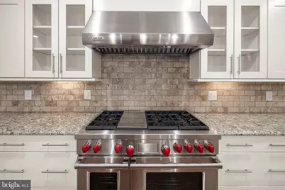 217 Pleasant Street SW, Vienna, VA 22180 - Photo 17