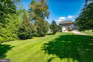 217 Pleasant St SW, Vienna, VA 22180 - Photo 9