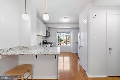 4225 Sauterne Court, Chantilly, VA 20151 - Photo 3