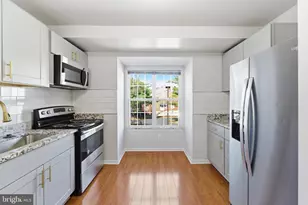 4225 Sauterne Ct, Chantilly, VA 20151 - Photo 7