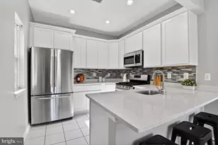 11326 Westbrook Mill Ln, Fairfax, VA 22030 - Photo 11