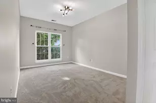 11326 Westbrook Mill Ln, Fairfax, VA 22030 - Photo 17