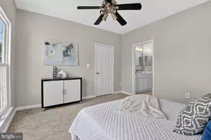 11326 Westbrook Mill Ln, Fairfax, VA 22030 - Photo 15