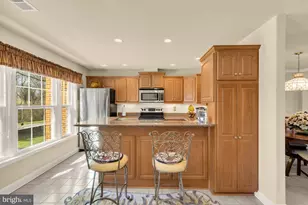 11806 Green Look Pl, Fairfax, VA 22033 - Photo 15