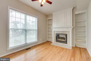 12798 Thacker Hill Ct, Herndon, VA 20171 - Photo 7