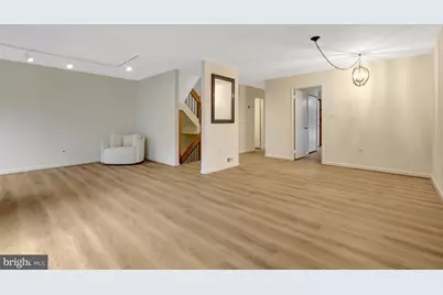 1752 Wainwright Drive, Reston, VA 20190 - Photo 7