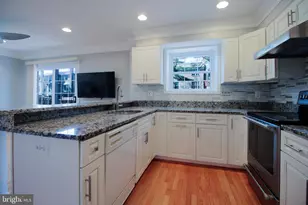 9120 Sweet Spice Ct, Springfield, VA 22152 - Photo 9