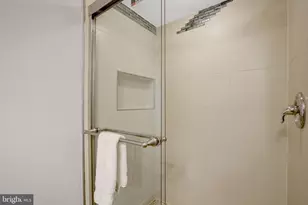 6331 Crooked Oak Ln, Falls Church, VA 22042 - Photo 35