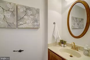 6331 Crooked Oak Ln, Falls Church, VA 22042 - Photo 15