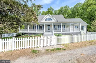 11208 W Montpelier Rd, Great Falls, VA 22066 - Photo 13
