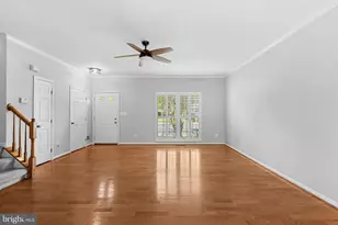 14326 Stonewater Ct, Centreville, VA 20121 - Photo 3
