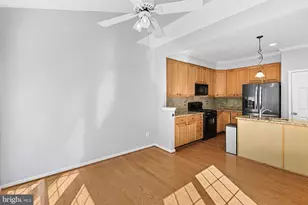 14326 Stonewater Ct, Centreville, VA 20121 - Photo 7