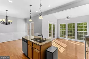 14326 Stonewater Ct, Centreville, VA 20121 - Photo 11