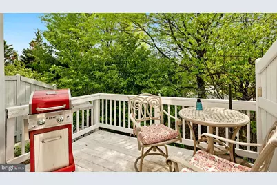 12062 Edgemere Circle, Reston, VA 20190 - Photo 9