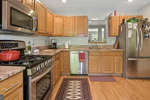 12062 Edgemere Cir, Reston, VA 20190 - Photo 5
