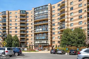 8380 Greensboro Dr, McLean, VA 22102 - Photo 39