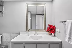 3819 Shelley Ln, Annandale, VA 22003 - Photo 33