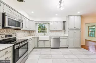 5635 Glenwood Dr, Alexandria, VA 22310 - Photo 7