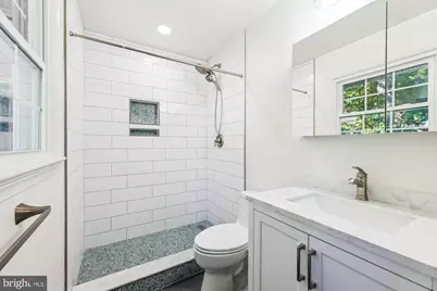 5635 Glenwood Drive, Alexandria, VA 22310 - Photo 11