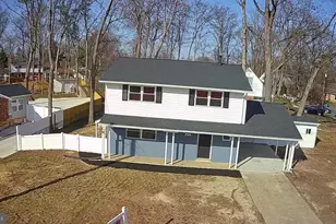 6815 Rolling Rd, Springfield, VA 22152 - Photo 7